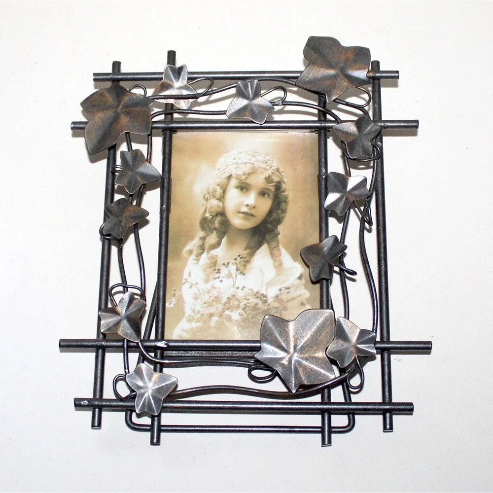 Hermitage Pottery Metal Ivy Leaf Vine Photo Frame vintage floral garden bronze